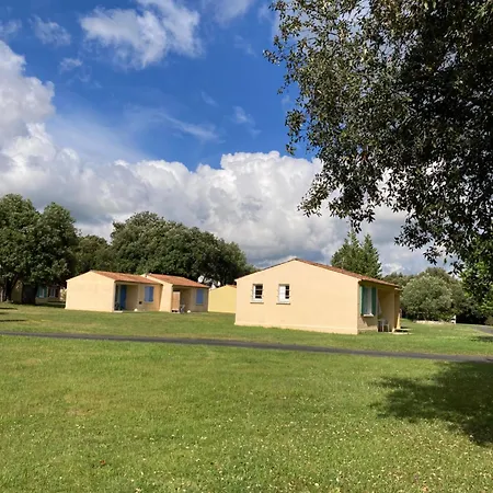 Village Les Chênes Verts Hébergement de vacances *