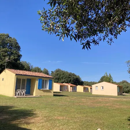 Village Club Les Chênes Verts Hébergement de vacances *